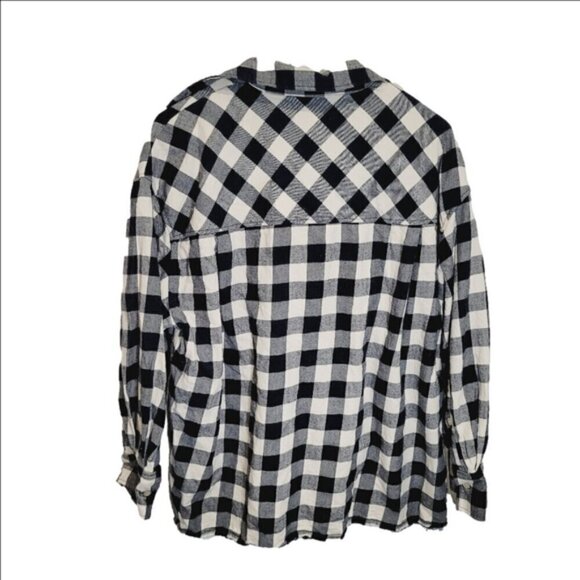 Zara Buffalo Plaid oversized button up - Picture 7 of 8